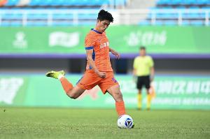 在线下注-鲁媒：彭啸总体表现配得上及格 泰山教练团队需要时间扭转颓势