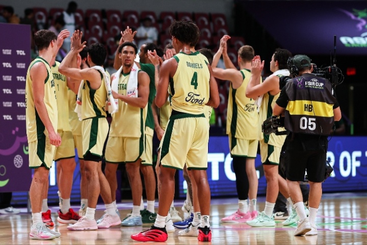 来势汹汹！2连冠澳大利亚血洗伊朗&amp;亚洲杯17胜0负 决赛战中国男篮